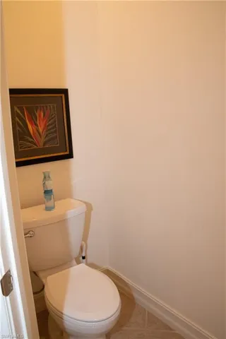 9085  Chula Vista  ST, Naples, FL 34113