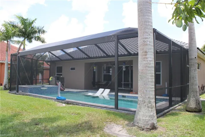 9947 Via San Marco Loop, Fort Myers, Florida 33905