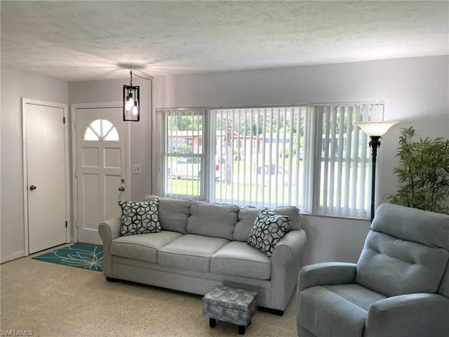 307  Belmont  DR, Palatka, FL 32117