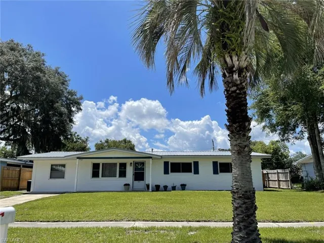 307  Belmont  DR, Palatka, FL 32117