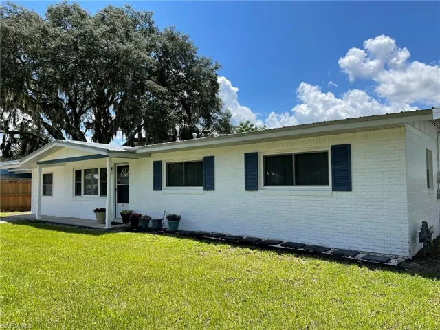 307  Belmont  DR, Palatka, FL 32117