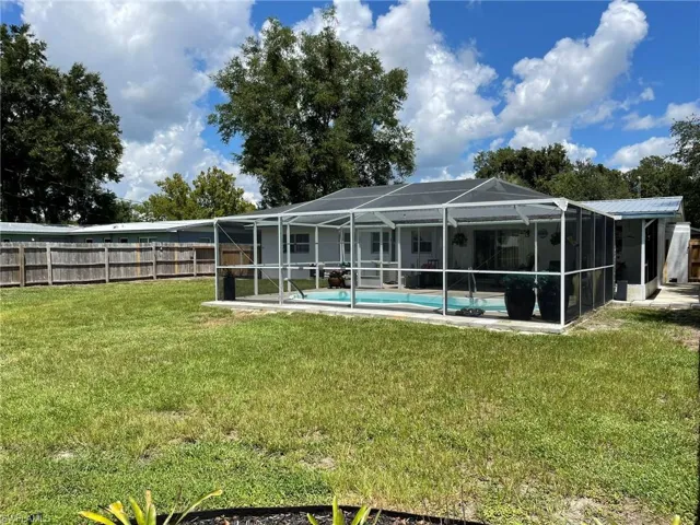 307  Belmont  DR, Palatka, FL 32117