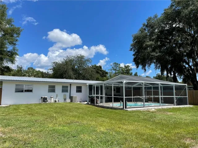 307  Belmont  DR, Palatka, FL 32117