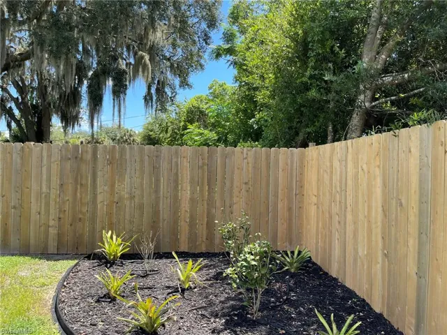 307  Belmont  DR, Palatka, FL 32117