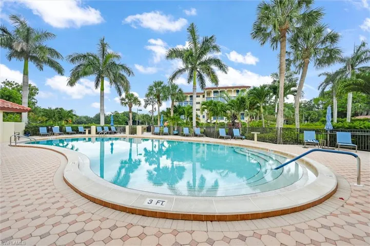 6000 Pelican Bay Blvd 1202, Naples, Florida 34108