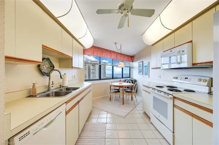 6000 Pelican Bay Blvd 1202, Naples, Florida 34108