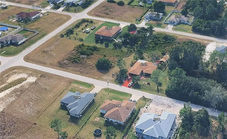 2705 42nd St Sw, Lehigh Acres, Florida 33976