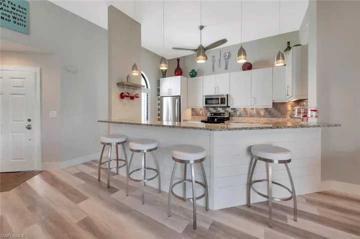 583 Beachwalk Cir Q-203, Naples, Florida 34108