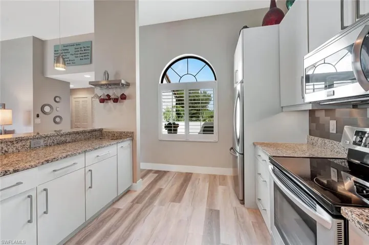 583 Beachwalk Cir Q-203, Naples, Florida 34108