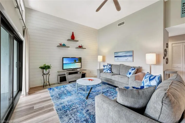 583 Beachwalk Cir Q-203, Naples, Florida 34108