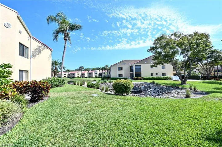 583  Beachwalk  CIR, Naples, FL 34108