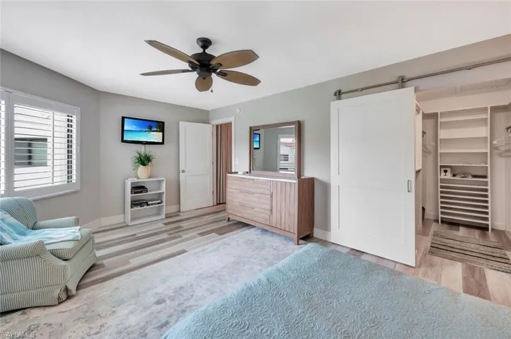 583  Beachwalk  CIR, Naples, FL 34108