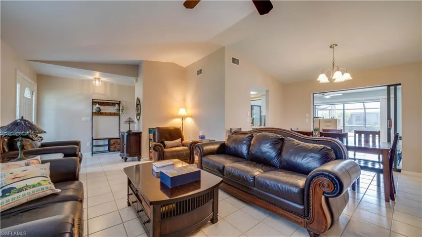 1912 SE 2nd  ST, Cape Coral, FL 33990