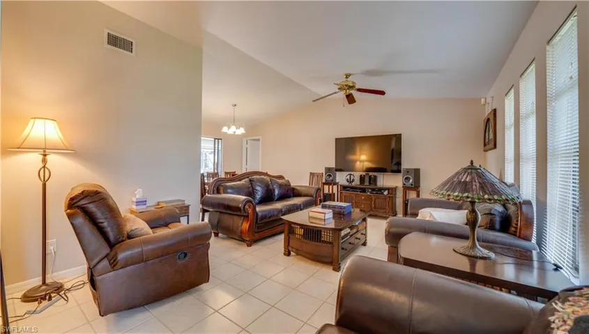 1912 SE 2nd  ST, Cape Coral, FL 33990