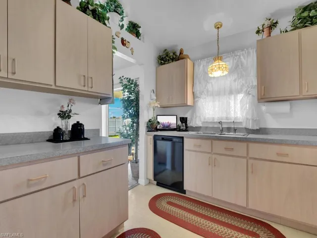 2214 NE 24th  AVE, Cape Coral, FL 33909