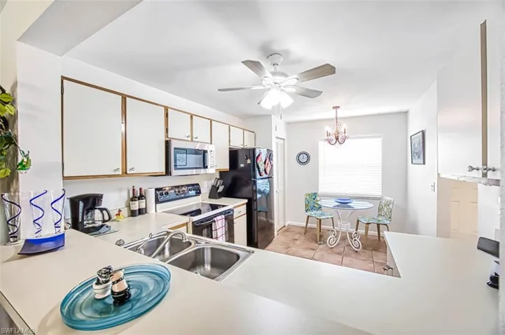 1476  Churchill  CIR, Naples, FL 34116