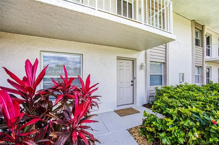 1476  Churchill  CIR, Naples, FL 34116