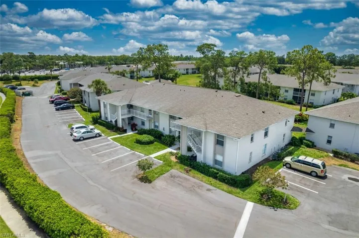 1476  Churchill  CIR, Naples, FL 34116