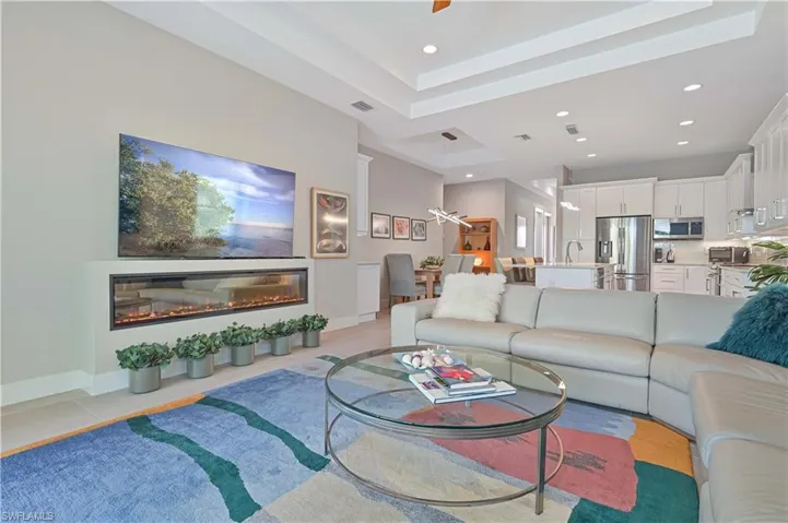 693 105th Ave N, Naples, Florida 34108