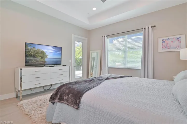 693 105th Ave N, Naples, Florida 34108