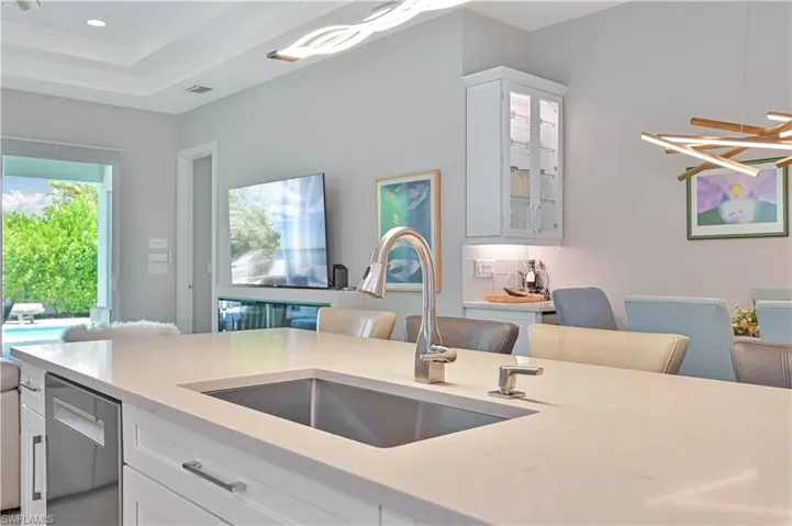 693 105th Ave N, Naples, Florida 34108