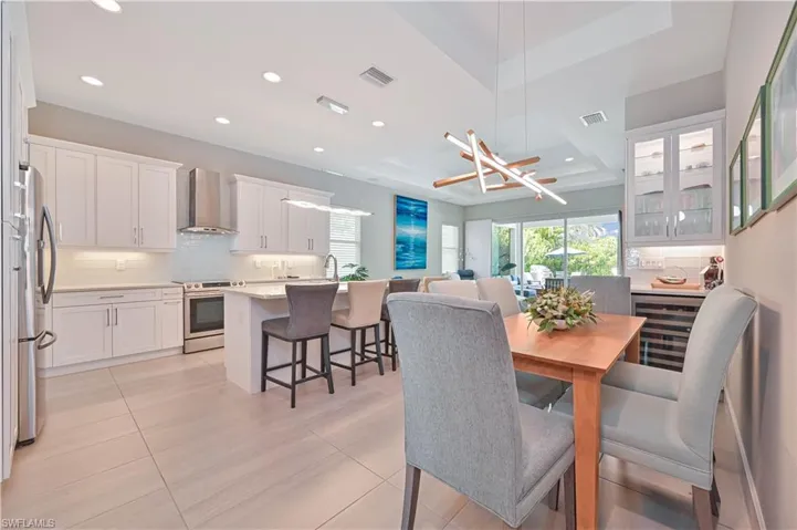 693 105th Ave N, Naples, Florida 34108