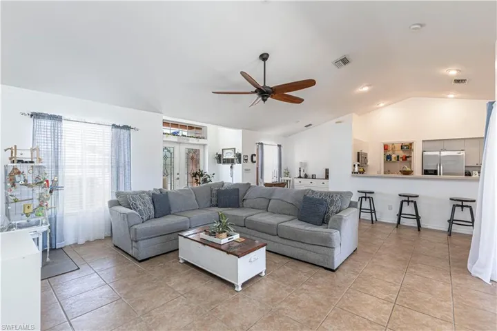 3806 1st Ter, Cape Coral, Florida 33991