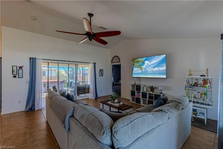 3806 1st Ter, Cape Coral, Florida 33991