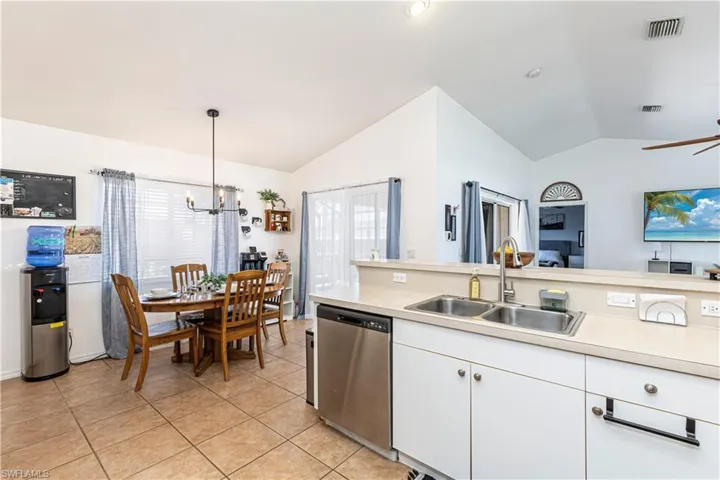 3806 1st Ter, Cape Coral, Florida 33991