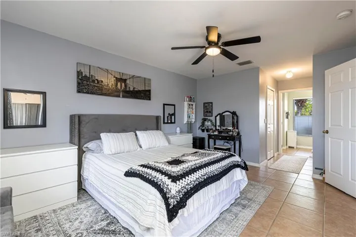 3806 1st Ter, Cape Coral, Florida 33991