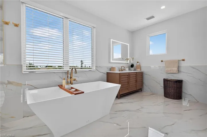 1272 Par View Dr, Sanibel, Florida 33957