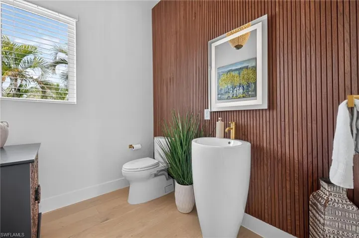 1272 Par View Dr, Sanibel, Florida 33957