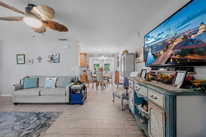 369 Lakeview Dr, North Fort Myers, Florida 33917