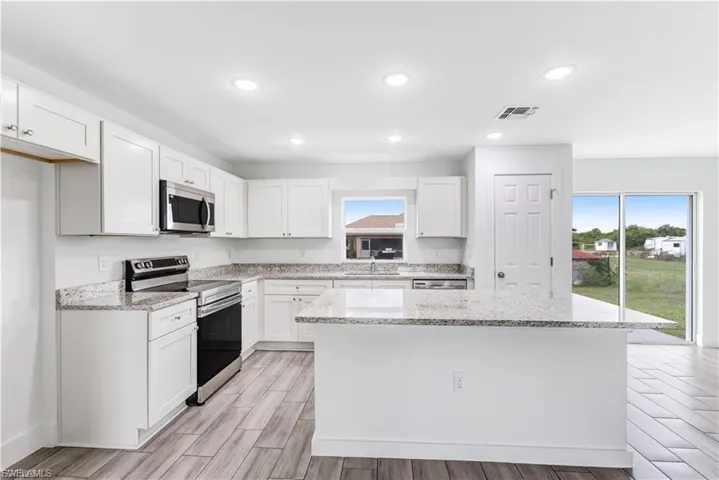 731 Anaconda Ave S, Lehigh Acres, Florida 33974