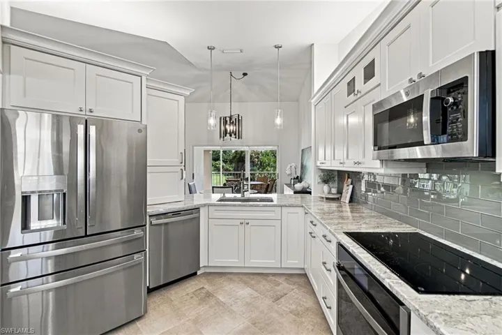 13000 Castle Harbour Dr J3, Naples, Florida 34110