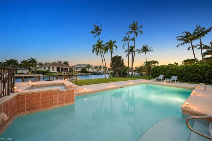 350  Bow Line  BEND, Naples, FL 34103