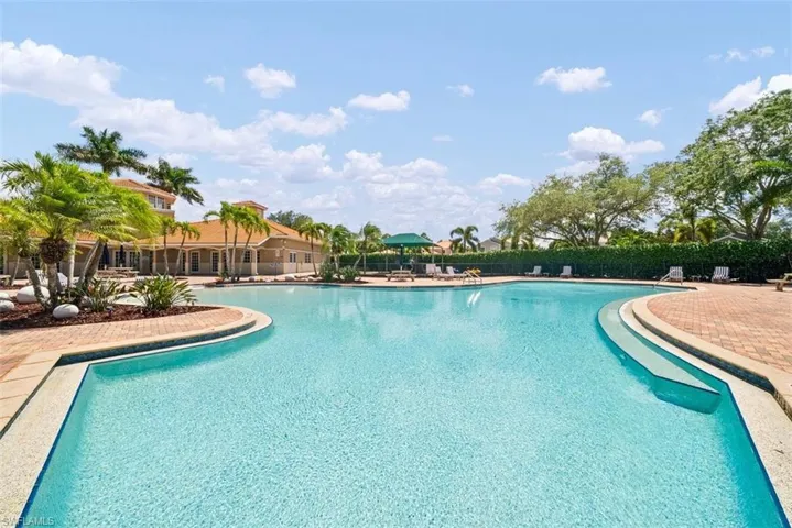 2038  Grove  DR, Naples, FL 34120