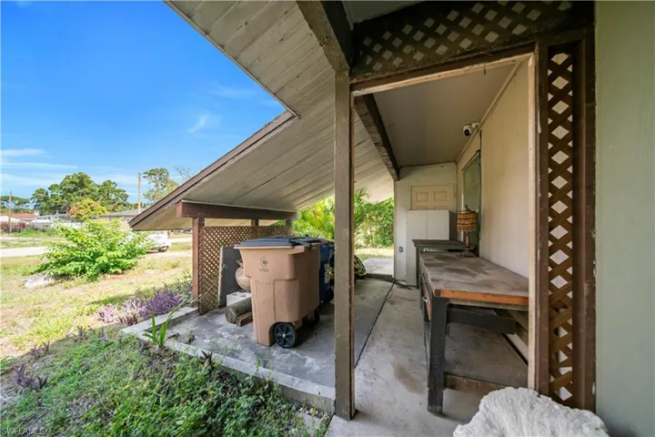 213 Lincoln Ave, Lehigh Acres, Florida 33936