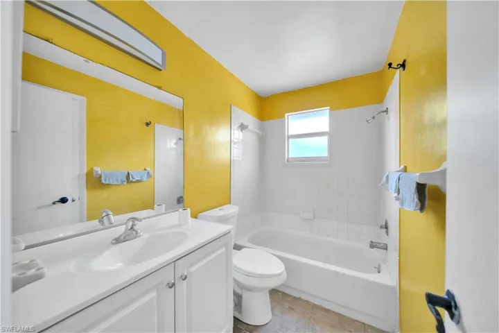 213 Lincoln Ave, Lehigh Acres, Florida 33936