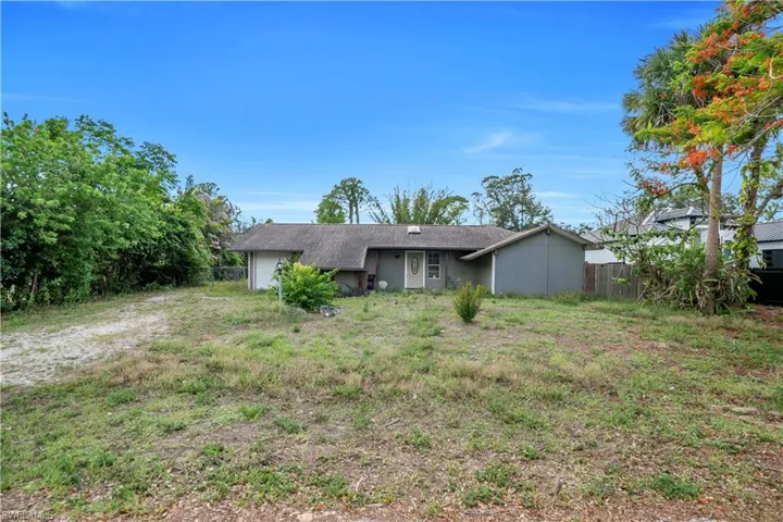 213 Lincoln Ave, Lehigh Acres, Florida 33936