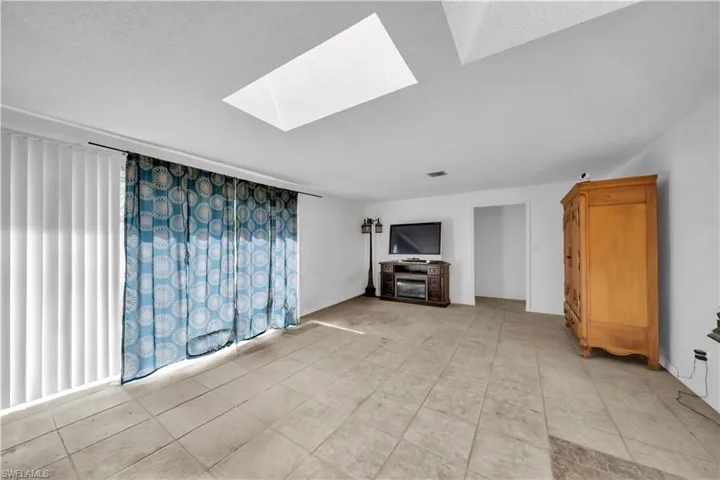 213 Lincoln Ave, Lehigh Acres, Florida 33936