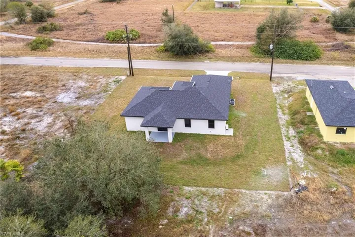 Birds eye view of property