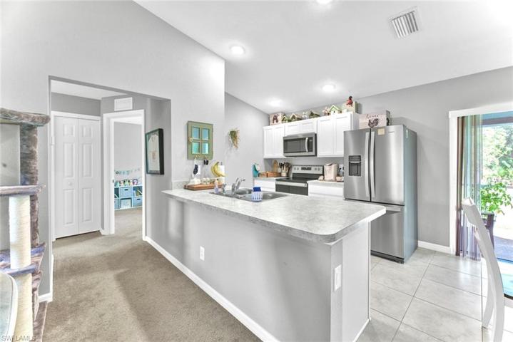 733  Holmes  AVE, Lehigh Acres, FL 33974