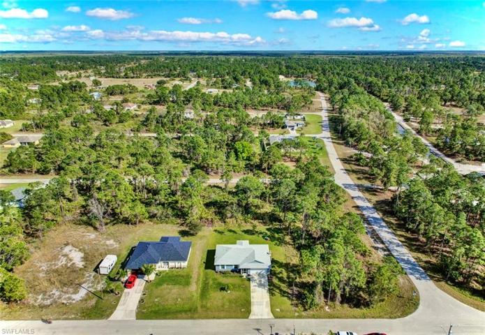 733  Holmes  AVE, Lehigh Acres, FL 33974