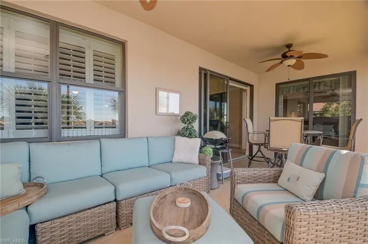 10498  Smokehouse Bay  DR, Naples, FL 34120