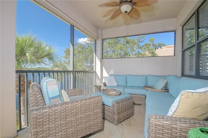 10498  Smokehouse Bay  DR, Naples, FL 34120