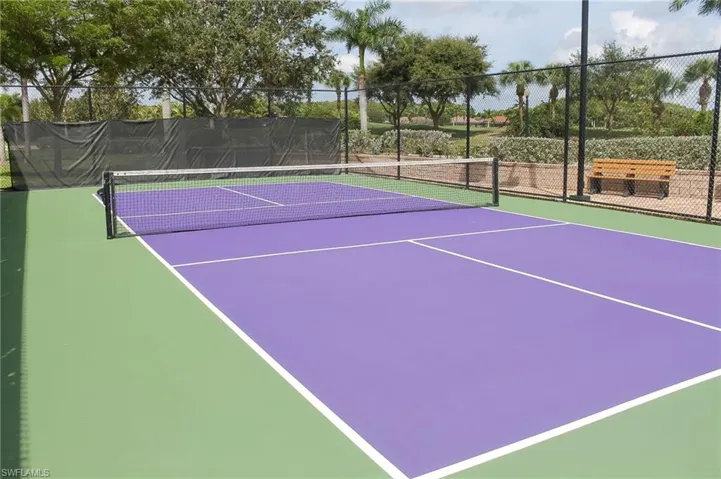 10498  Smokehouse Bay  DR, Naples, FL 34120
