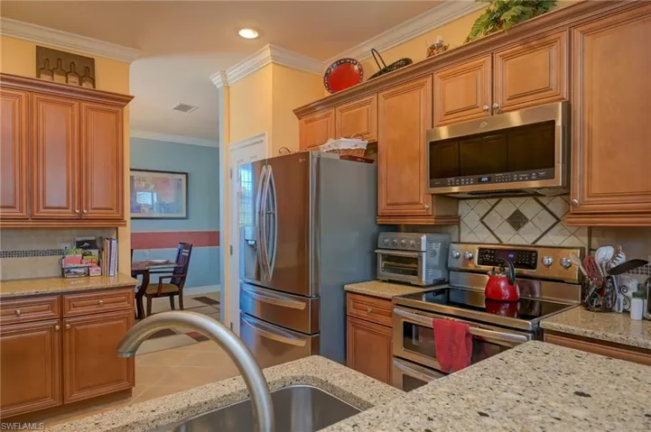 10498  Smokehouse Bay  DR, Naples, FL 34120