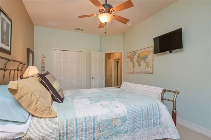 10498  Smokehouse Bay  DR, Naples, FL 34120