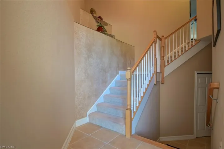 10498  Smokehouse Bay  DR, Naples, FL 34120